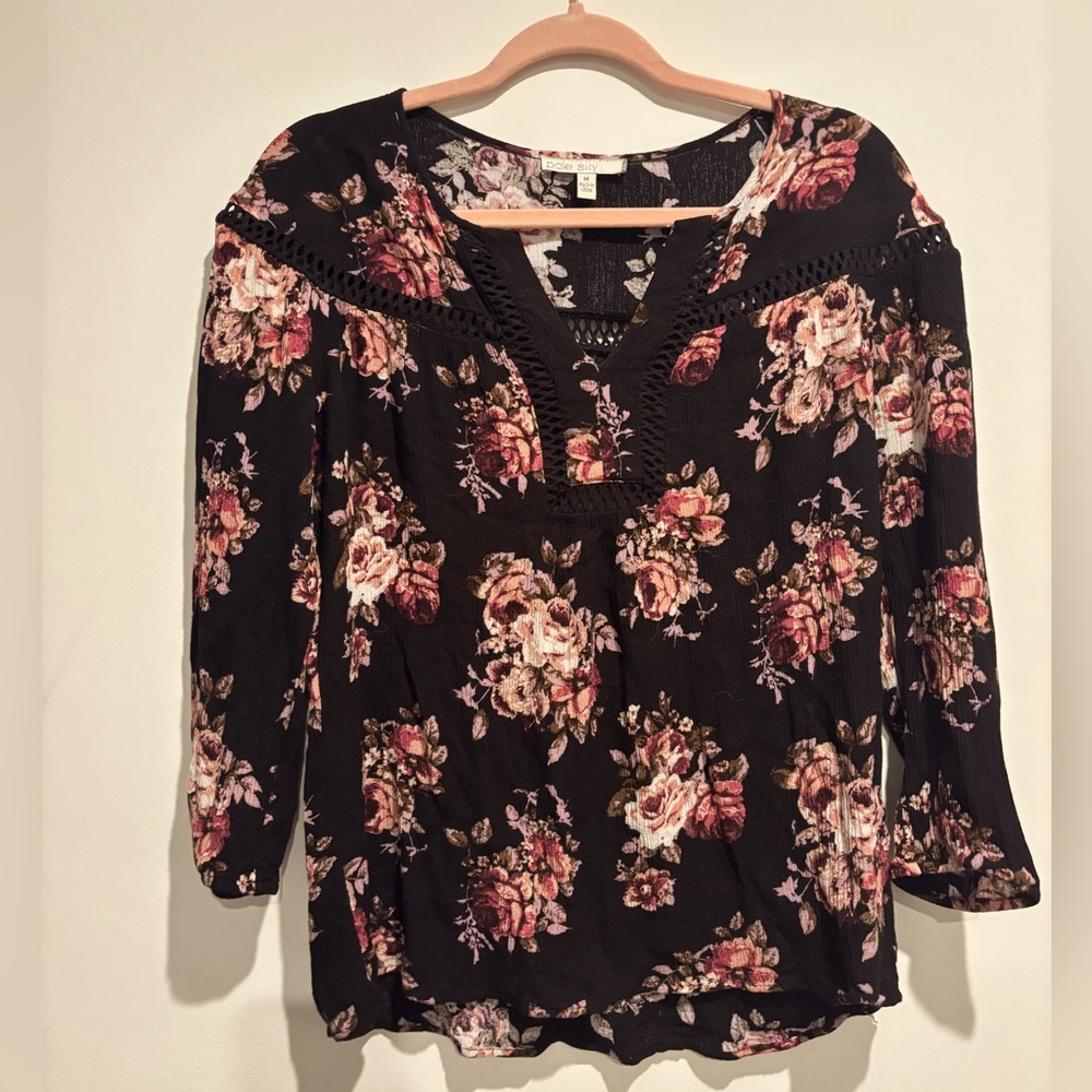 Pale sky 3/4 sleeve top